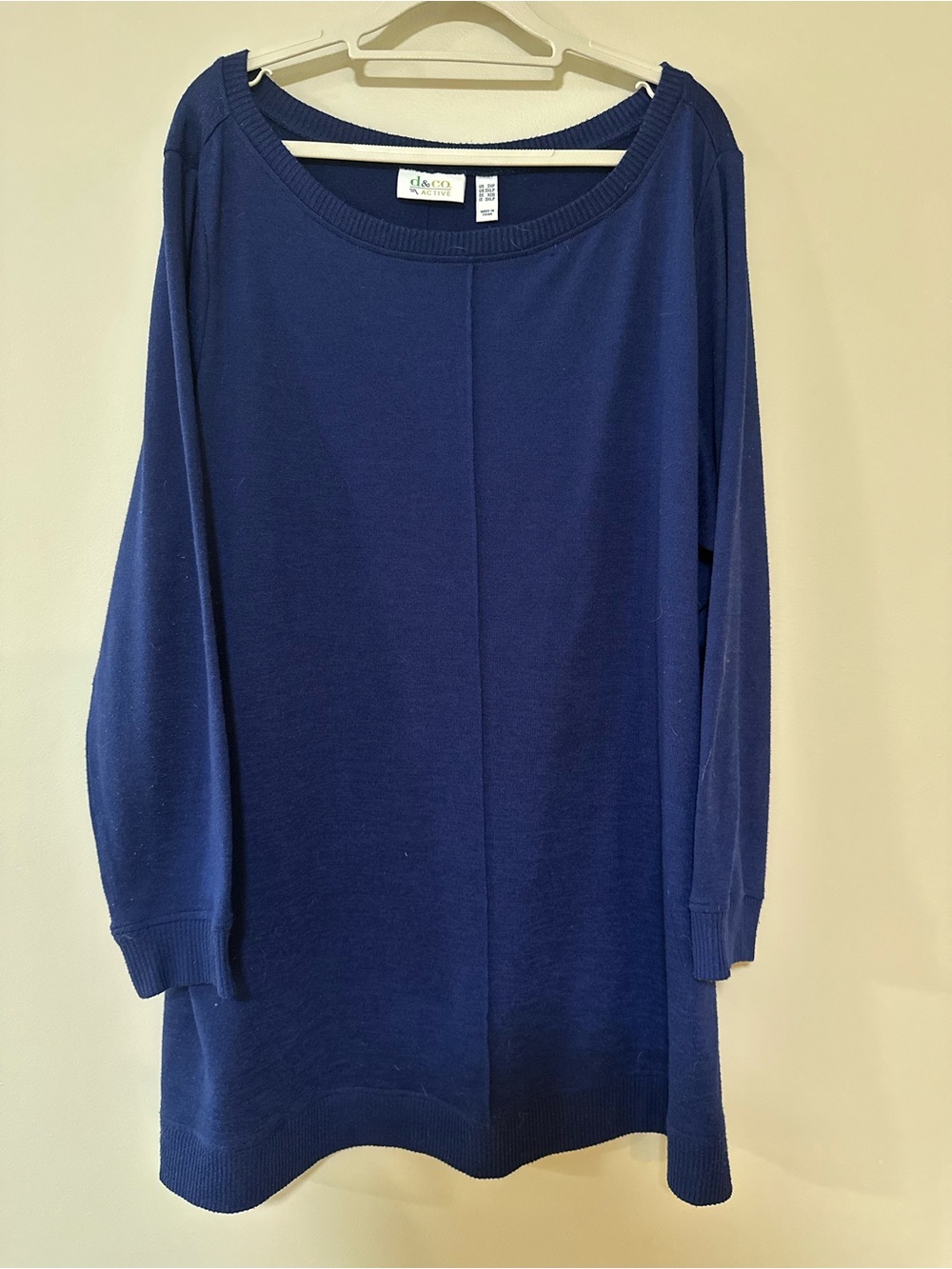 Athleisure Casual d&co Active Tunic 2XP Navy Blue Boatneck Long Sleeve Knit
